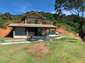 Casa com 2 Quartos à Venda, 300 m² em Praia Do Morro - Guarapari