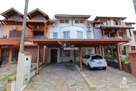Casa de Condomínio com 3 Quartos à Venda, 130 m² em Cavalhada - Porto Alegre