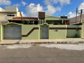 Casa com 3 Quartos à Venda, 300 m² em Inácio Barbosa - Aracaju