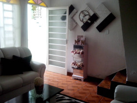 Casa com 4 Quartos à Venda, 120 m² em Vila Cleonice - São Paulo
