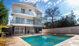 Casa com 4 Quartos para Alugar, 600 m² em Alphaville Residencial Dois - Barueri