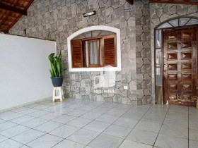 Casa com 3 Quartos à Venda, 90 m² em Aviação - Praia Grande
