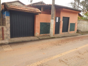 Casa com 4 Quartos à Venda, 214 m² em Rocinha - Guaratinguetá