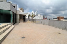 Imóvel com 4 Quartos à Venda, 357 m² em Belvedere - Belo Horizonte