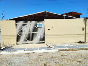 Casa com 2 Quartos à Venda, 200 m² em Centro - Luis Correia