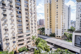 Apartamento com 2 Quartos à Venda, 87 m² em Passo Da Areia - Porto Alegre