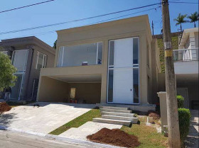 Casa com 3 Quartos à Venda, 275 m² em Parque Sinai - Santana De Parnaíba