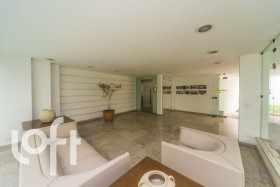 Imóvel com 3 Quartos à Venda, 212 m² em Vila Nova Conceição - São Paulo