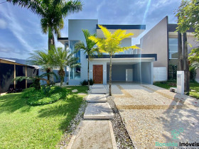 Casa com 4 Quartos à Venda, 300 m² em Bougainville - Bertioga