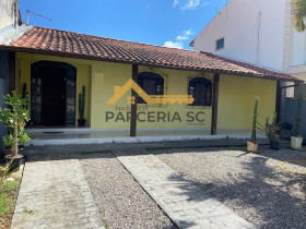 Casa com 2 Quartos à Venda, 85 m² em São Sebastião - Palhoça