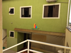 Sobrado com 3 Quartos à Venda, 176 m² em Jardim Marambaia - Jundiaí