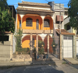 Casa com 4 Quartos à Venda, 318 m² em Praça Seca - Rio De Janeiro