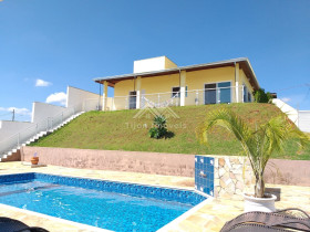 Casa de Condomínio com 3 Quartos à Venda, 230 m² em Condomínio Village Araçoiaba - Araçoiaba Da Serra