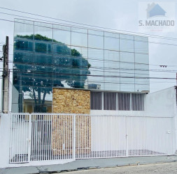 Galpão à Venda, 699 m² em Vila Sacadura Cabral - Santo André