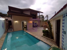 Casa com 4 Quartos à Venda, 550 m² em Pitangueiras - Guarujá