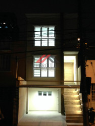 Sobrado com 8 Quartos para Alugar, 400 m² em Perdizes - São Paulo