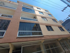 Apartamento com 2 Quartos para Temporada, 85 m² em Meia Praia - Itapema