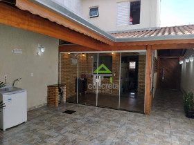 Casa de Condomínio com 2 Quartos à Venda, 50 m² em Jardim ísis - Cotia