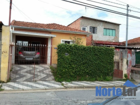 Casa com 2 Quartos à Venda, 130 m² em Vila Iório - São Paulo