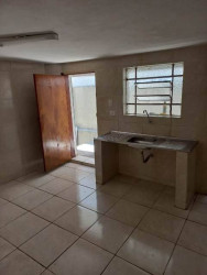 Casa com 1 Quarto para Alugar, 60 m² em Vila Carrão - São Paulo
