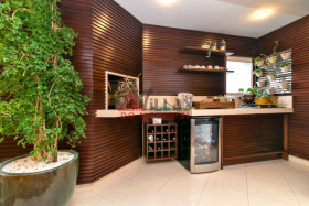 Apartamento com 4 Quartos à Venda, 285 m² em Paraíso Do Morumbi - São Paulo