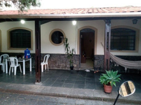 Casa com 2 Quartos à Venda, 117 m² em Jardim Primavera - Guaratinguetá