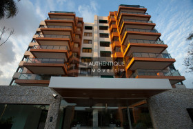 Apartamento com 4 Quartos à Venda, 262 m² em Alto De Pinheiros - São Paulo