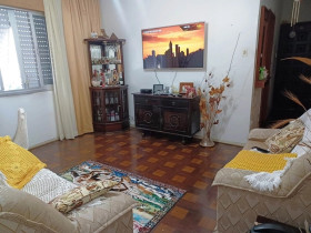 Apartamento com 2 Quartos à Venda, 74 m² em Menino Deus - Porto Alegre