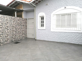 Casa com 1 Quarto à Venda,  em Caiçara - Praia Grande