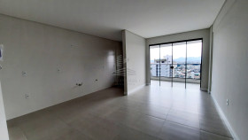 Apartamento com 2 Quartos à Venda, 68 m² em São João - Itajaí