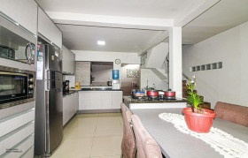 Casa com 3 Quartos à Venda, 125 m² em Santa Tereza - Porto Alegre