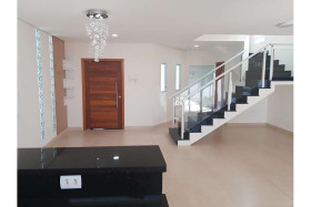 Casa de Condomínio com 3 Quartos para Alugar, 179 m² em Ibiaram - Itupeva