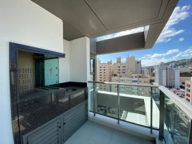 Apartamento com 3 Quartos à Venda, 136 m² em Centro - Florianópolis