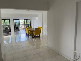 Apartamento com 4 Quartos à Venda, 209 m² em Tupi - Praia Grande