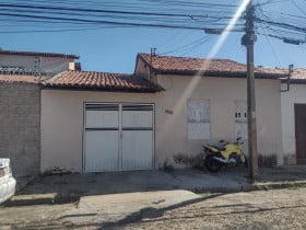 Casa com 4 Quartos à Venda, 344 m² em Vermelha - Teresina