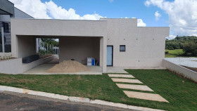 Casa à Venda, 600 m² em Condomínio Jardim Flamboyan - Bragança Paulista