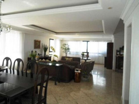 Apartamento com 4 Quartos à Venda, 276 m² em Horto Florestal - Salvador