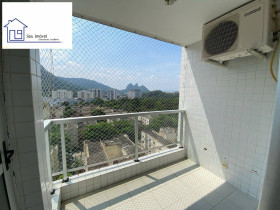 Apartamento com 2 Quartos à Venda, 64 m² em Camorim - Rio De Janeiro