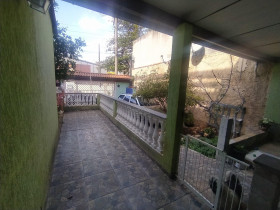 Sobrado com 3 Quartos à Venda, 120 m² em Vila Lourdes - Carapicuíba