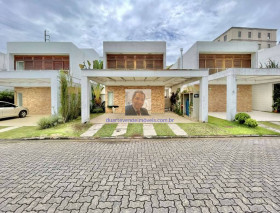 Casa com 3 Quartos à Venda, 173 m² em Granja Viana Ii - Cotia