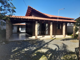 Casa com 4 Quartos à Venda, 130 m² em Itacolomi  - Balneário Piçarras