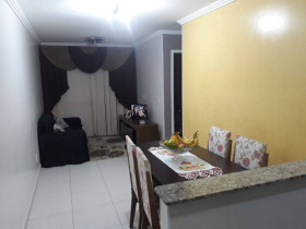 Apartamento com 2 Quartos à Venda, 48 m² em Vila Paranaguá - São Paulo