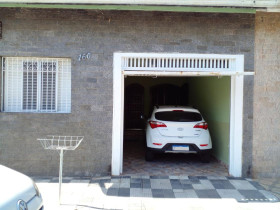 Casa com 3 Quartos à Venda, 80 m² em Centro - Lorena