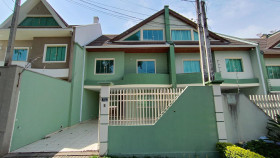 Casa com 4 Quartos à Venda, 178 m² em Bacacheri - Curitiba