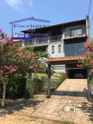 Casa com 3 Quartos à Venda,  em Teresópolis - Porto Alegre
