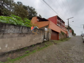 Imóvel à Venda, 399 m² em Agronômica - Florianópolis