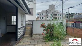 Casa com 5 Quartos para Alugar, 197 m² em Centro - Nova Lima