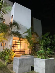Casa de Condomínio com 2 Quartos à Venda, 59 m² em Ponta Negra - Manaus