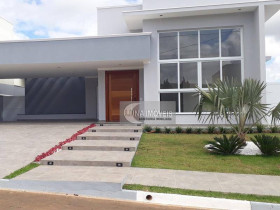 Casa com 3 Quartos à Venda, 270 m² em Portal Das Estrelas - Boituva