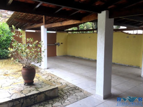 Casa com 3 Quartos à Venda, 252 m² em Itaguá - Ubatuba